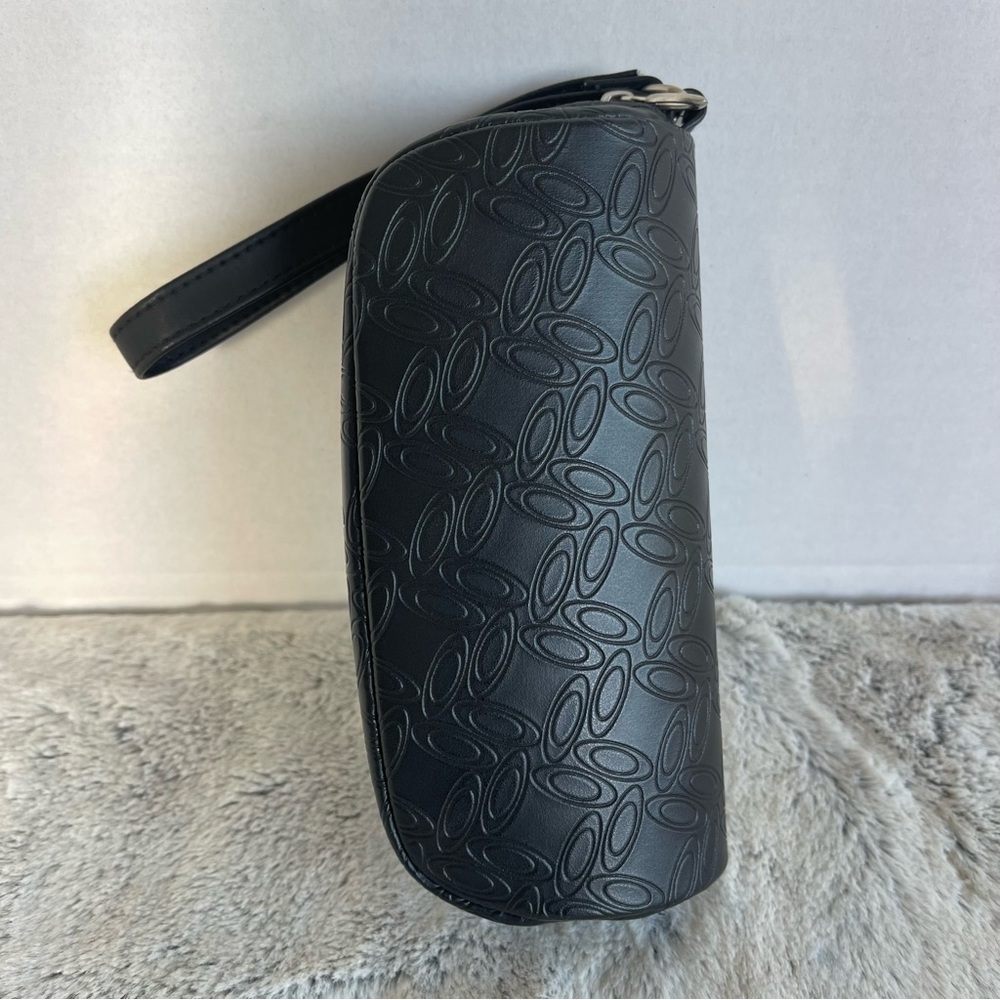 Oakley Soft Shell Sunglass Case - Picture 9 of 9